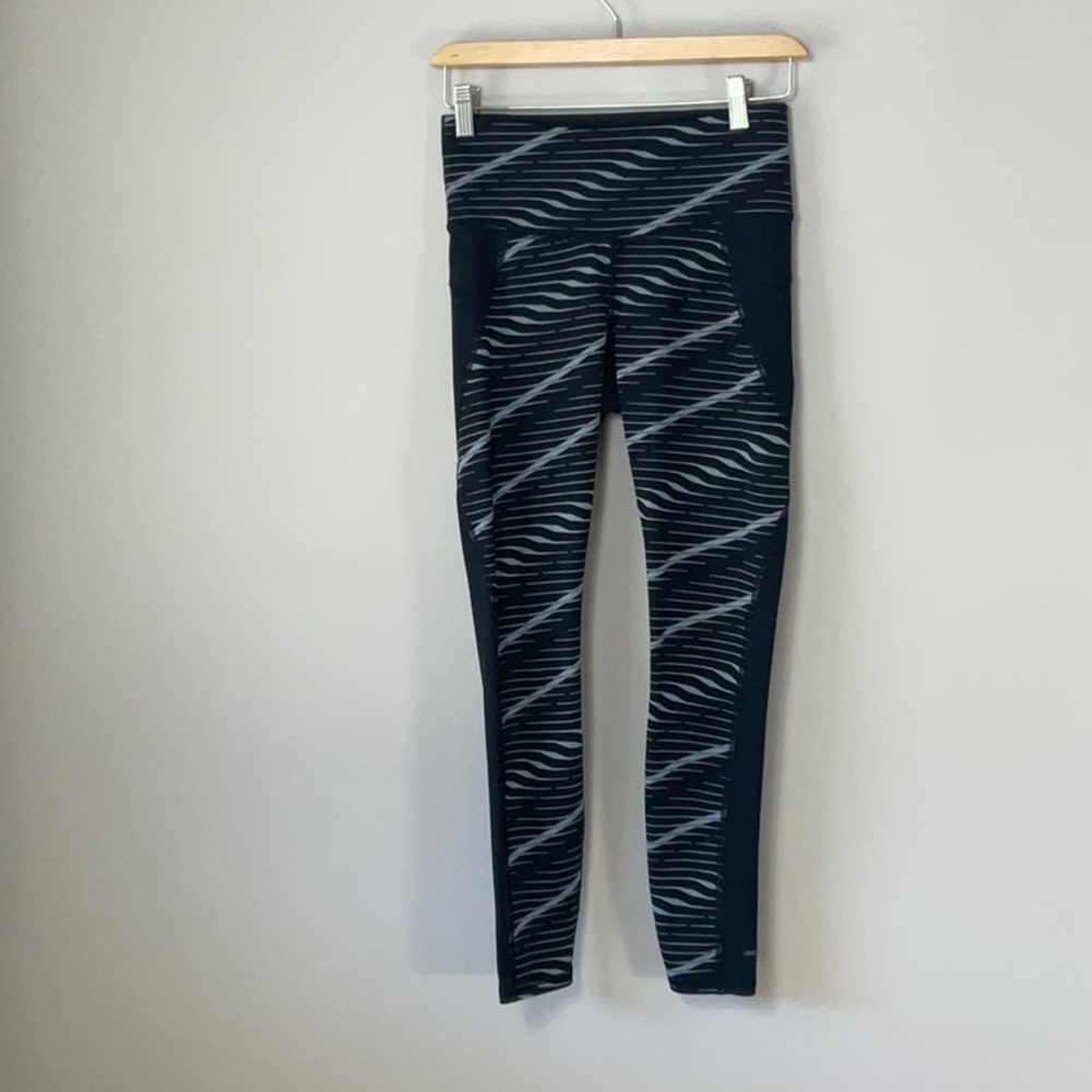 Athleta black and grey stripe tight with reflective